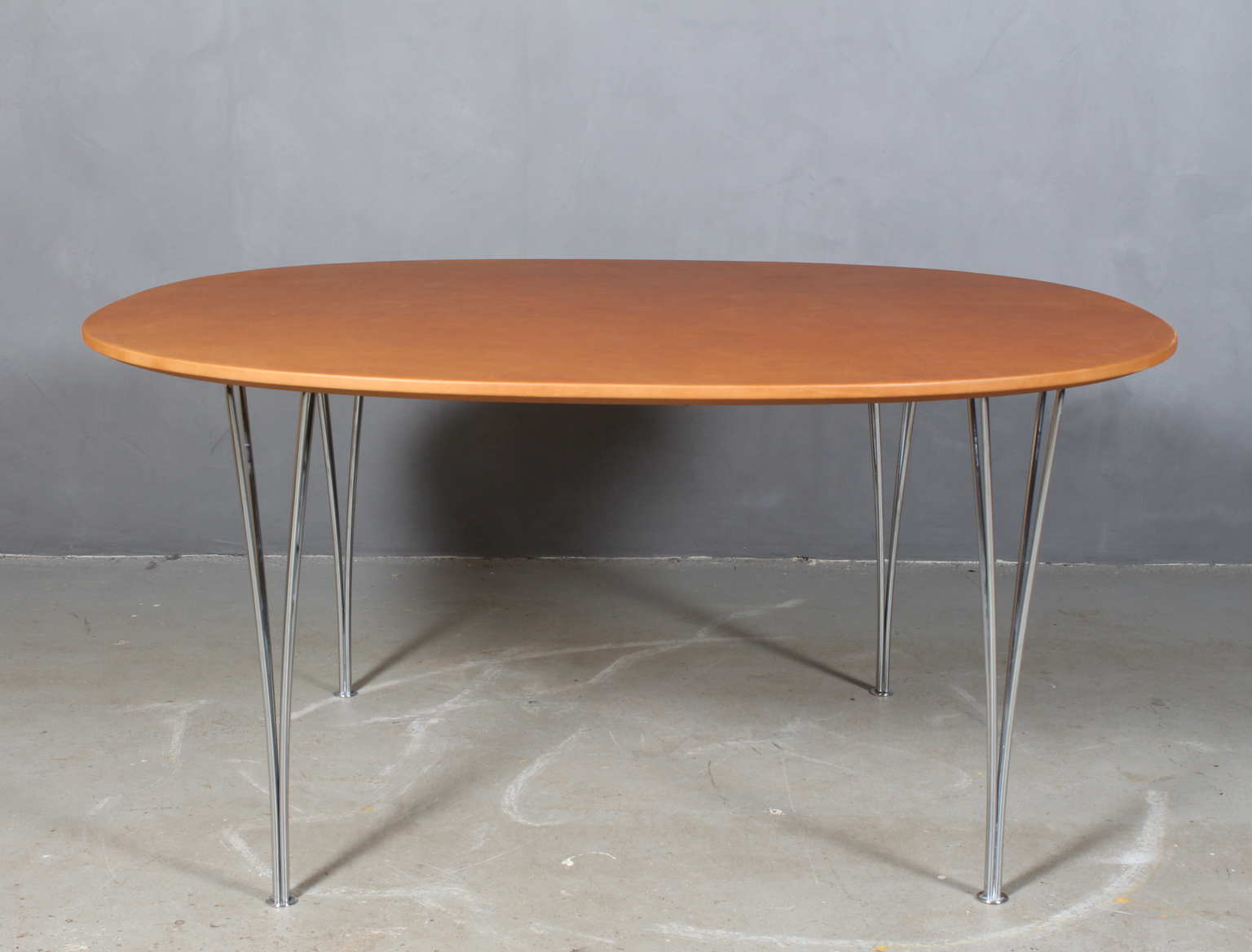 idiom gift Sammentræf Arne Jacobsen og Piet Hein. Cirkulært spisebord, Ø 145 cm, cognac anilin  læder - Another Classic