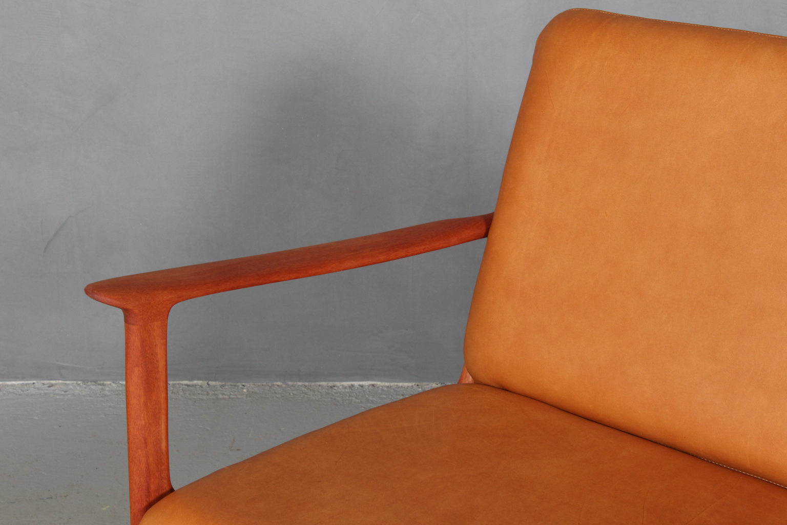 Ole Wanscher. sofa model PJ1123. Anilin læder. Another Ole Wanscher. sofa model PJ1123. Anilin læder. Another