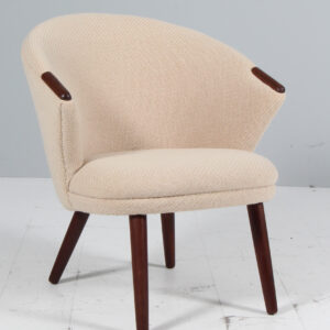 Bent Møller Jepsen lænestol, nybetrukket med Coda 2 fra Kvadrat