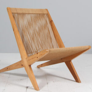 Lænestol i Jørgen Høj stil. Af papirflet og fyrtræ