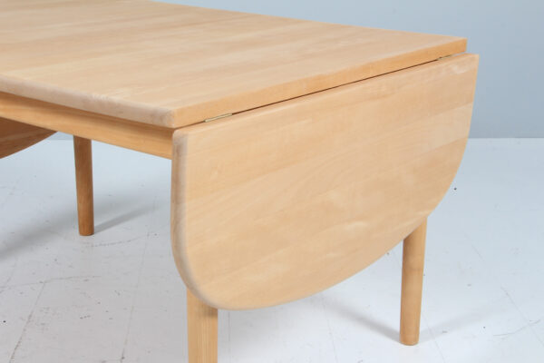 Hans J. Wegner sofabord af sæbebehandlet bøg. Model GE85 - Image 5