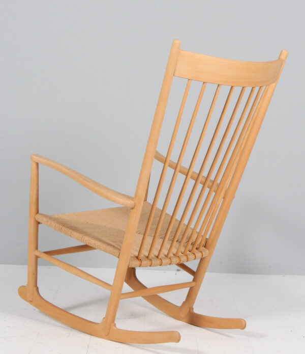 Hans J. Wegner gyngestol med skammel af sæbebehandlet bøg, model J16 - Image 3