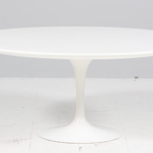 Eero Saarinen sofabord, model Tulip