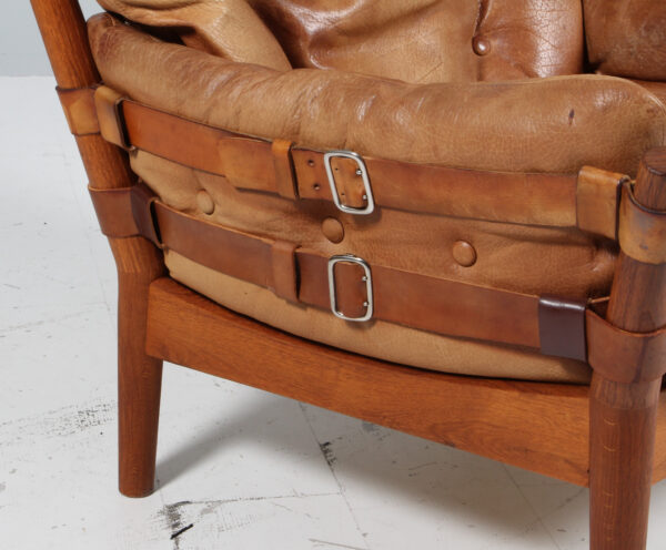John Mortensen for Magnus Olesen, Lænestol af eg, model 4521 - Image 4