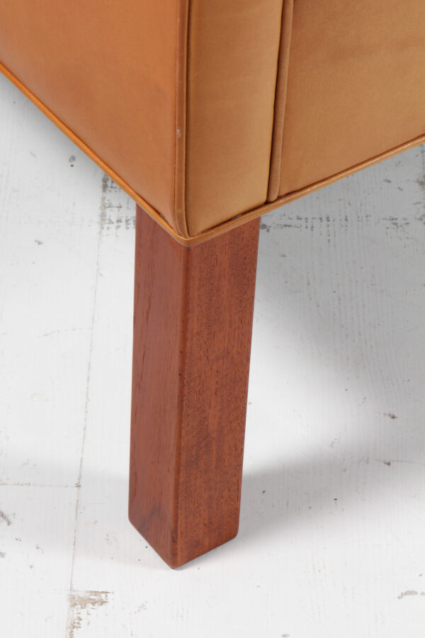 Børge Mogensen. Fritstående trepers. sofa, model 2213. Original betrukket - Image 4