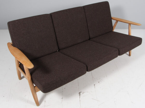 Hans J. Wegner tre personers cigar sofa model GE-240/3 - Image 2