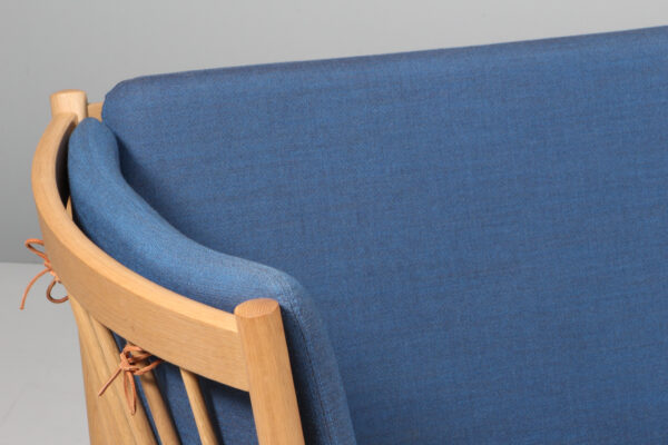 Erik Jørgensen tre personers sofa, model J149, eg - Image 7