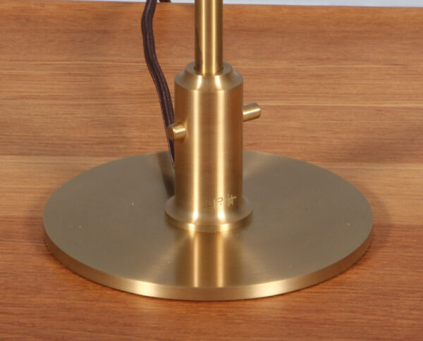Poul Henningsen bordlampe af messing m/ ravskærme. Model 3/2. Limited edition - Image 7