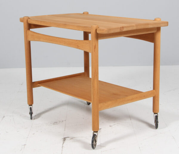 Hans J. Wegner bakkebord af massiv eg, model AT47