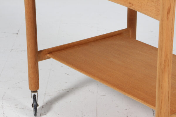 Hans J. Wegner bakkebord af massiv eg, model AT47 - Image 6