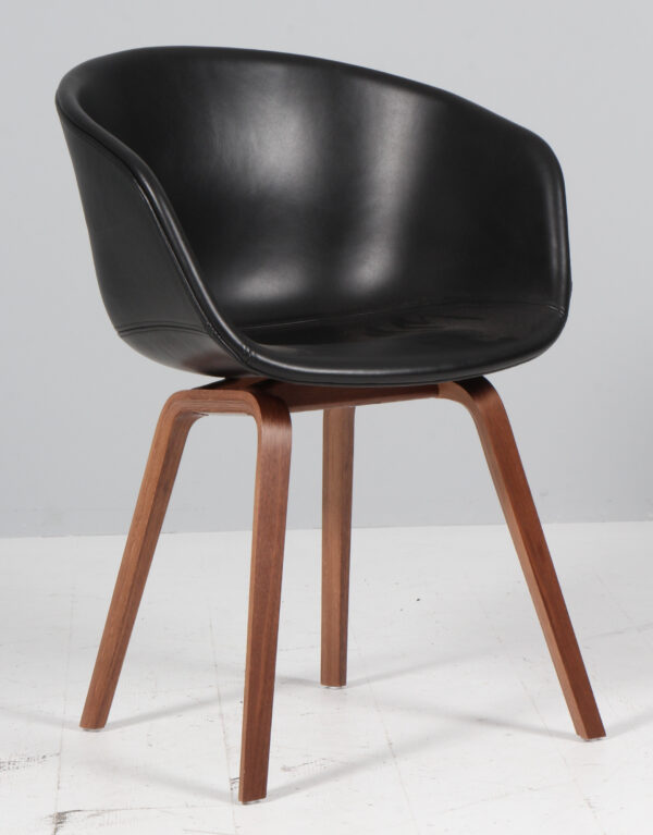 Hay AAC22 About A Chair armstole, nybetrukket sort silk anilin