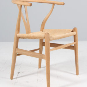 Hans J. Wegner Y stol af sæbebehandlet eg, model CH24