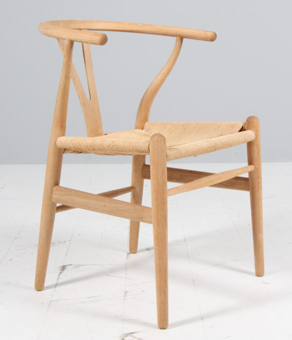 Hans J. Wegner Y stol af sæbebehandlet eg, model CH24