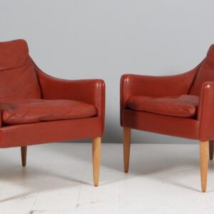 Hans Olsen Lænestole af cognac farvet læder. Model 800