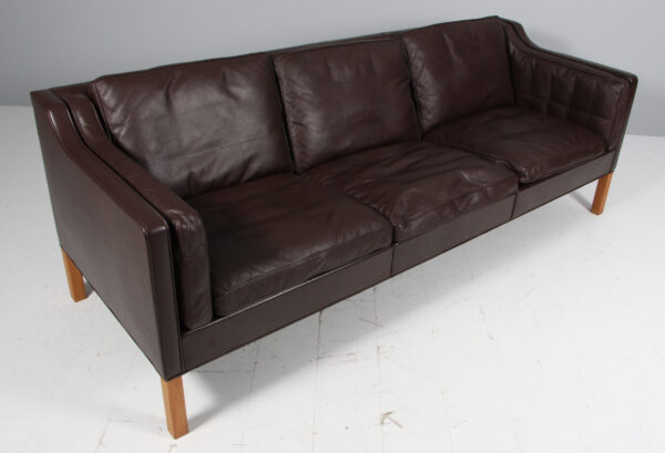Børge Mogensen. Fritstående trepers. sofa, model 2213. Original betrukket - Billede 2