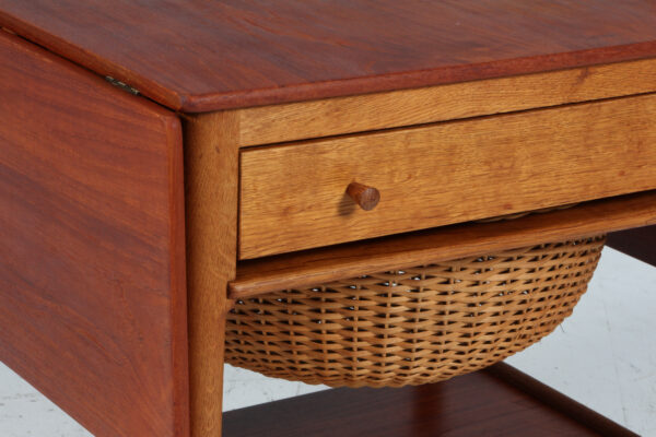Hans J. Wegner sybord af massiv teak og eg. Model AT33 - Billede 7