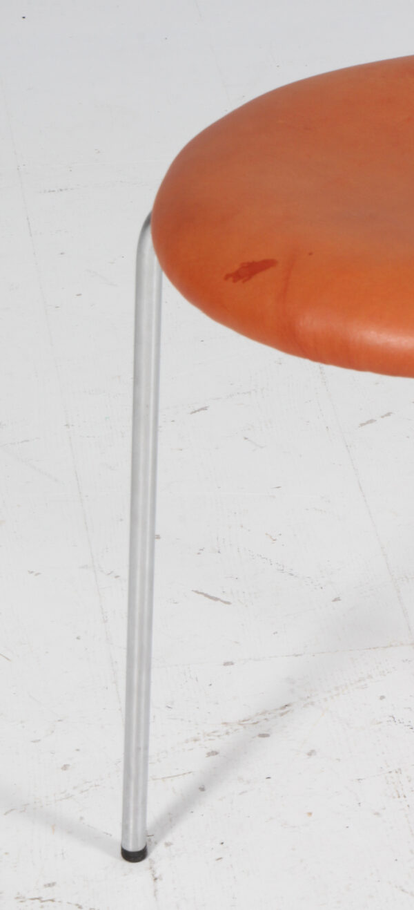 Arne Jacobsen dot skammel af stål og patineret læder - Billede 4