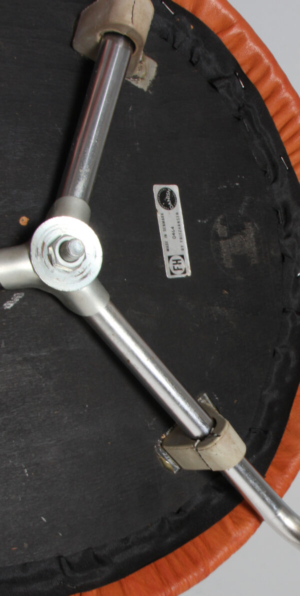 Arne Jacobsen dot skammel af stål og patineret læder - Billede 3