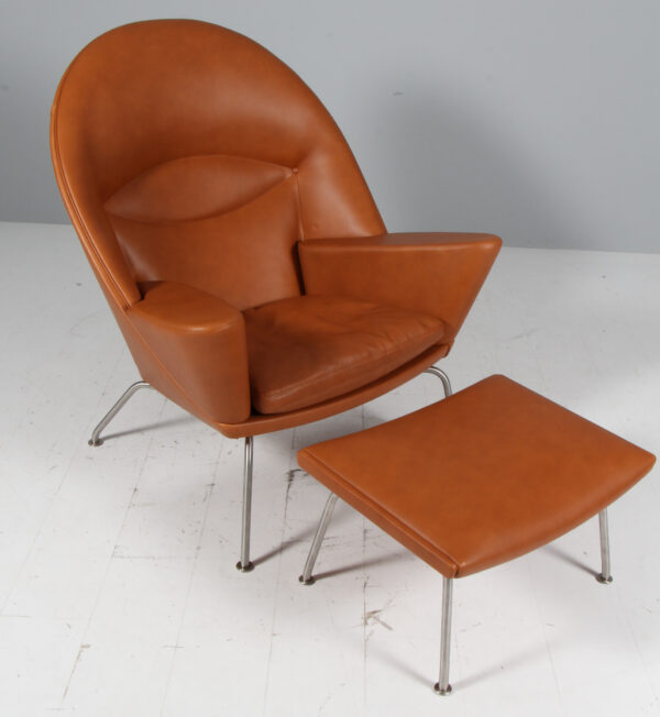Hans J. Wegner Lænestol med skammel, model Oculus, Walnut elegance - Billede 2