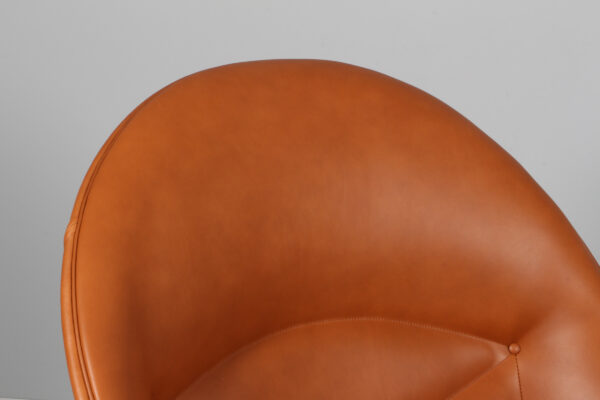 Hans J. Wegner Lænestol med skammel, model Oculus, Walnut elegance - Billede 6