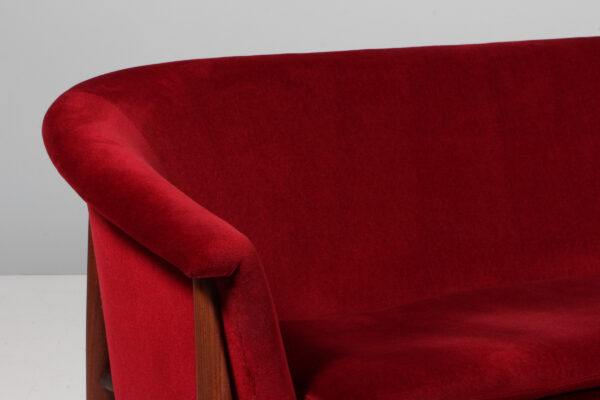 Johannes Andersen for Trensum to personers sofa af teak og velour - Billede 7