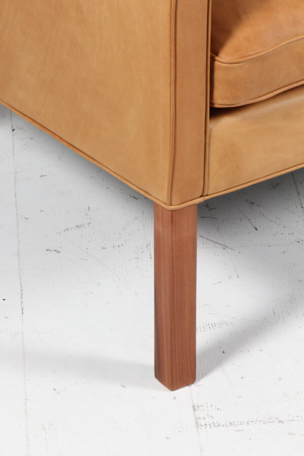Børge Mogensen. Fritstående to pers. sofa, model 2208. Nybetrukket - Billede 5