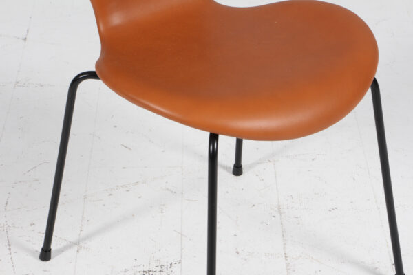 Arne Jacobsens 7´erstole model 3107, Walnut Elegance. - Billede 7