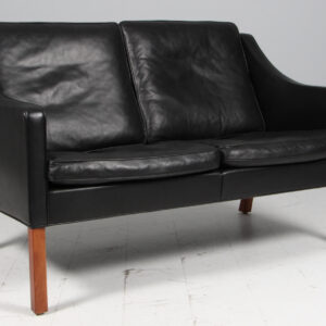 Børge Mogensen. Fritstående to pers. sofa, model 2208. Original betrukket