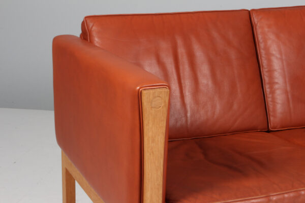 Hans J. Wegner to personers sofa, model AP62/2, original betrukket - Billede 5