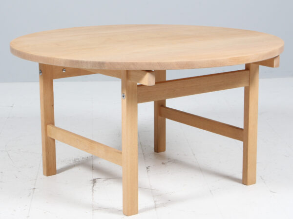 Hans J. Wegner for PP møbler, Sofabord af massiv sæbebehandlet eg.
