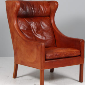 Børge Mogensen øreklapstol, model 2204. Original patineret læder