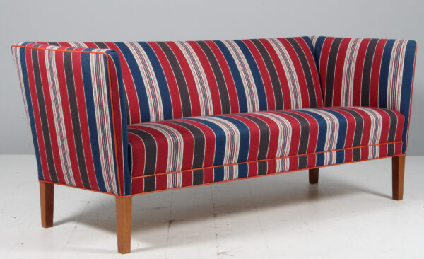 Grete Jalk for Johannes Hansen tre personers sofa, græsk stribet stof