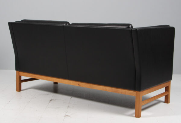 Erik Jørgensen to personers sofa, model EJ315, nybetrukket - Billede 3