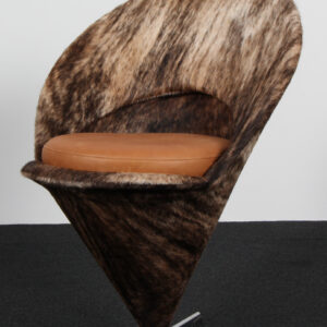 Verner Panton cone chair af læder og skind