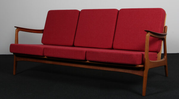 Johannes Andersen tre personers sofa af teak og eg