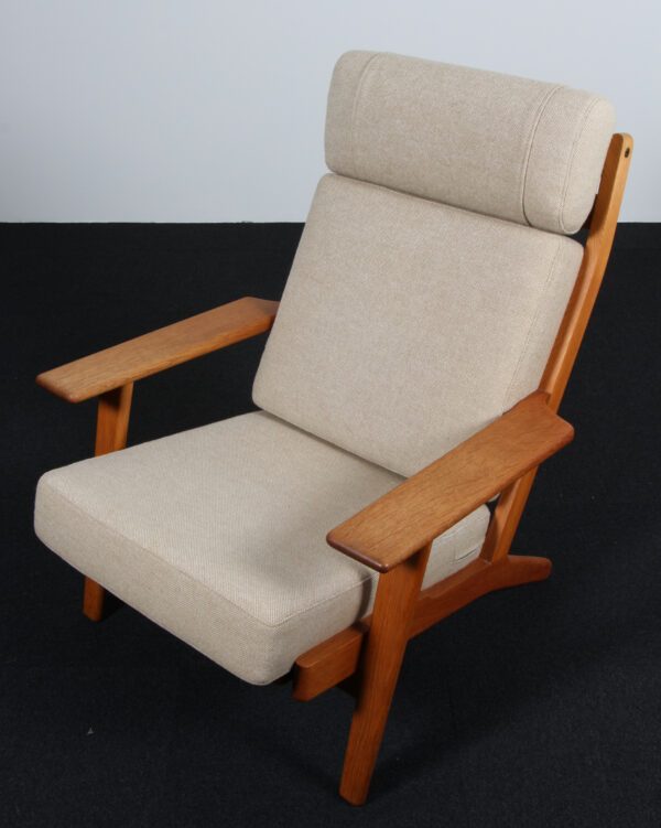 Hans J. Wegner Højrygget lænestol, model Ge290A. Eg og Hallingdal - Billede 2