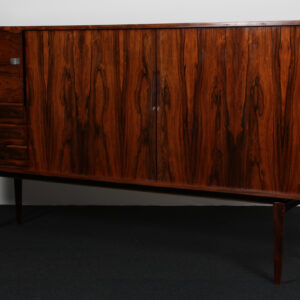 H. W. Klein skænk af palisander