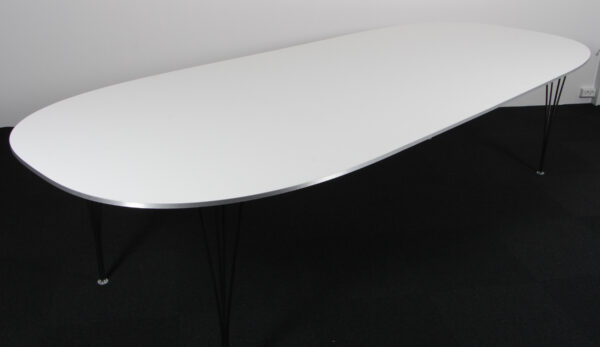 Piet Hein og Bruno Mathsson . Super Ellipse spisebord. Model B619. 2023 - Billede 3