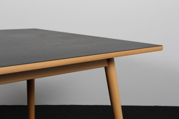 Poul M. Volther spisebord af bøg og linoleum. M/ Plader. Model C35C - Billede 7