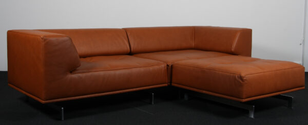 Hannes Wettstein modul sofa M/ chaiselong, model Delphi. Nybetrukket, walnut elegance