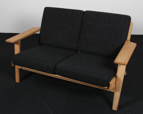 Hans J. Wegner to personers sofa model GE-290/2. Hallingdal, 2019 - Billede 2