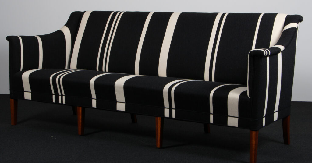 Kaare Klint for Rud Rasmussen tre personers sofa med Savak uld, model 6092