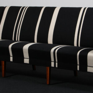 Kaare Klint for Rud Rasmussen tre personers sofa med Savak uld, model 6092