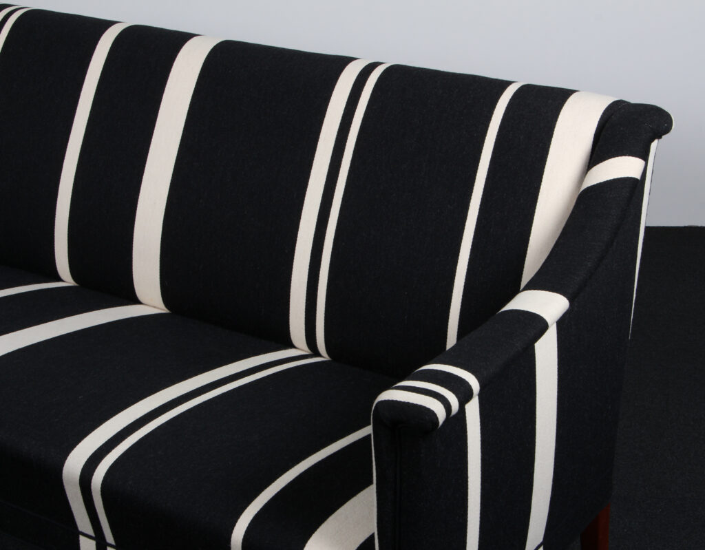 Kaare Klint for Rud Rasmussen tre personers sofa med Savak uld, model 6092 - Billede 2