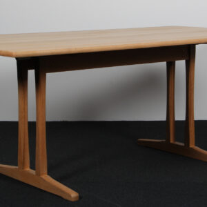 Børge Mogensen shakerbord af massiv eg. M/ plader. Model C18