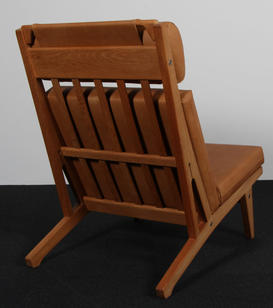 Hans J. Wegner højrygget lænestol model GE375, eg og anilin læder - Billede 3
