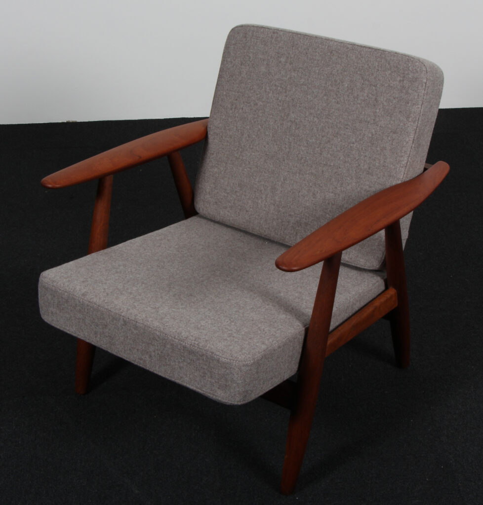 Hans J. Wegner Cigar lænestol af teak og eg, model GE240 - Billede 2