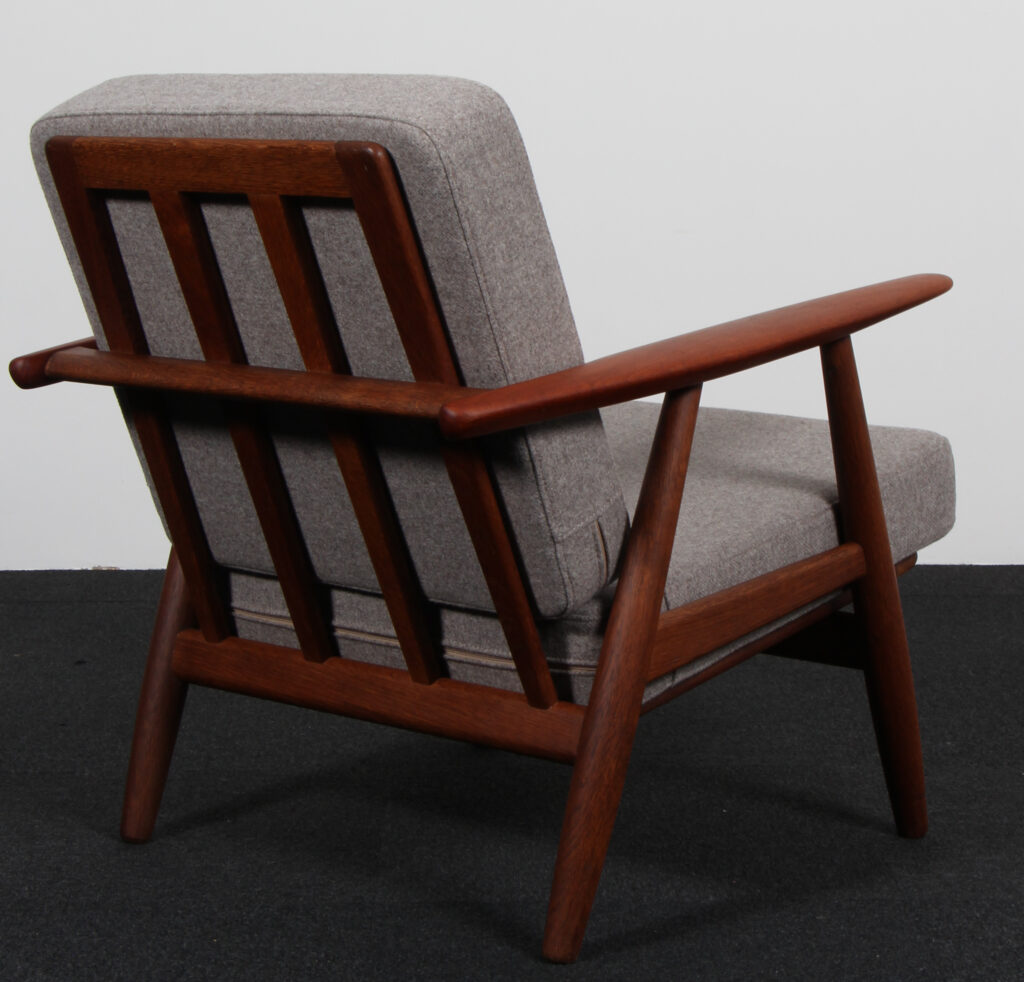 Hans J. Wegner Cigar lænestol af teak og eg, model GE240 - Billede 3