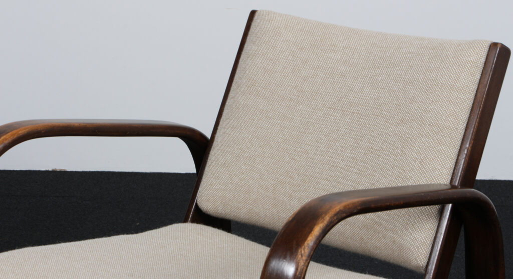 Magnus Stephensen for Fritz Hansen. Lænestol af bejdset bøg og Hallingdal. 1930'erne - Billede 6