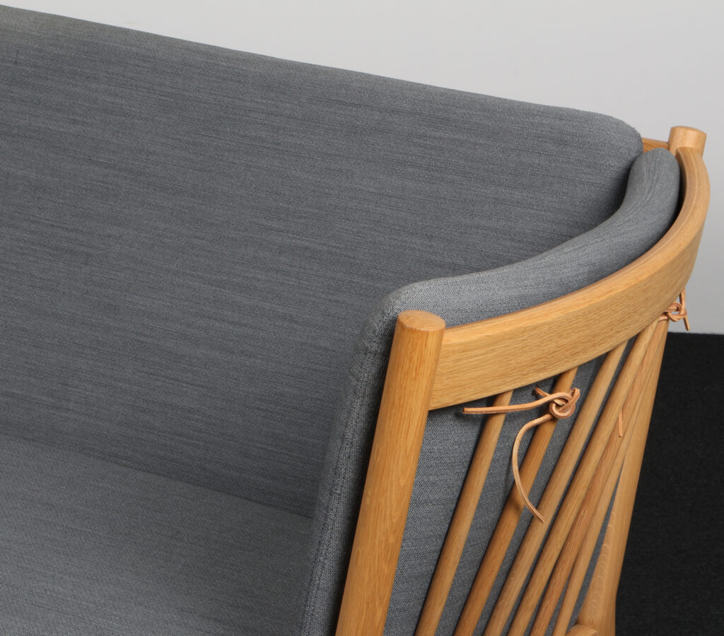 Erik Ole Jørgensen tre personers sofa, model J149. Eg - Billede 7